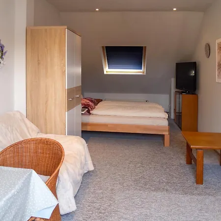 Διαμέρισμα Gemuetliches In Mg